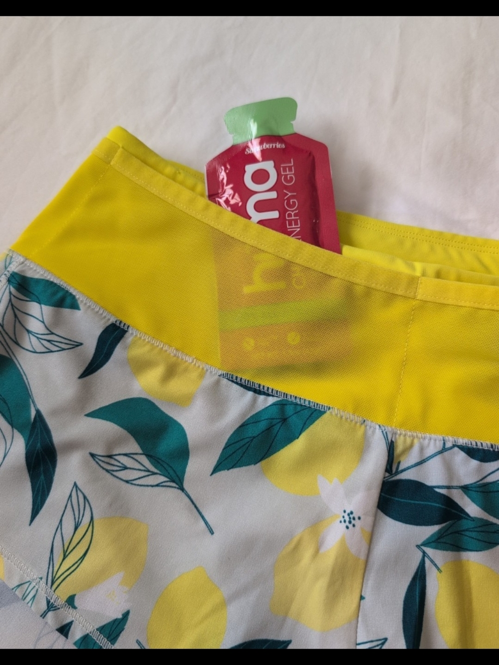 Oiselle Toolbelt Mac Roga Shorts. -- Size 4, Lemon Print - Picture 2 of 6